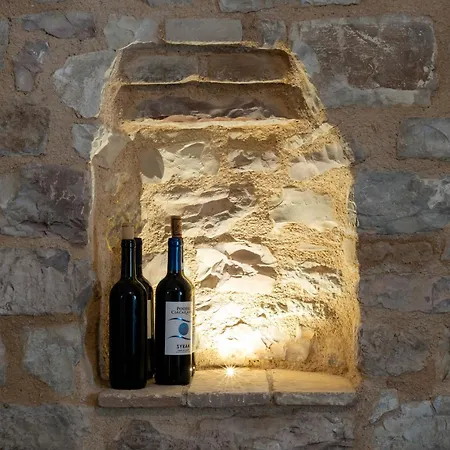 Appartement Cornelia Cave Cozy Studio In The Center Of *