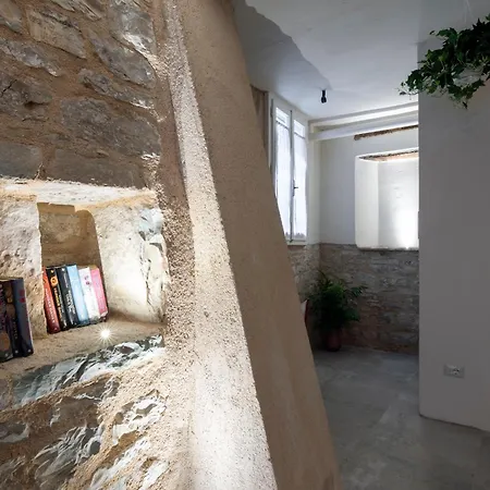 Cornelia Cave Cozy Studio In The Center Of Apartman *